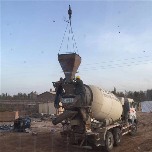 南通市“精准瞄准”—— 吊车的 “定位导航” 技术